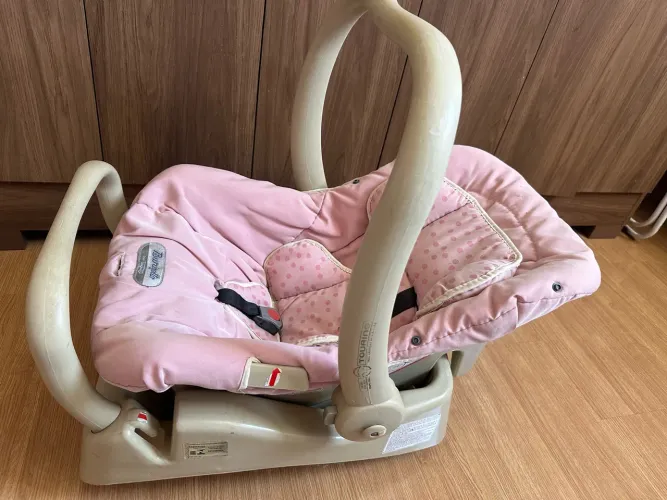 Bebê conforto com suporte