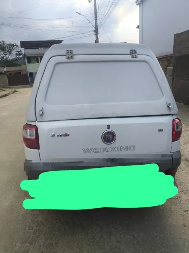 Baú de fibra da Fiat Strada cabine simples