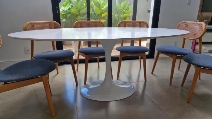 Mesa Oval Sarineen Laca Branca Lindíssima