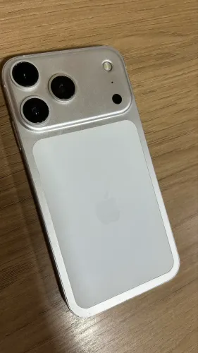 iPhone XR - 17pro