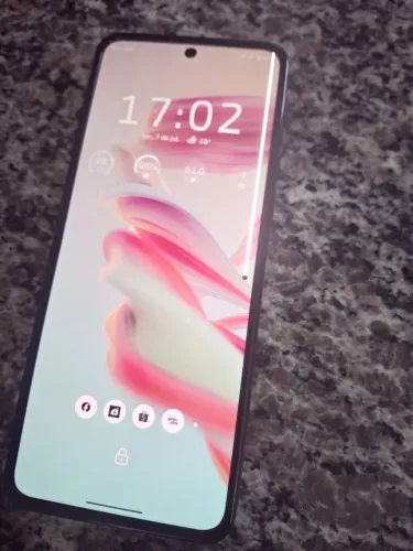 Motorola razr 50