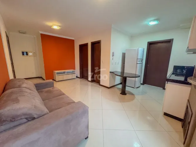 Apartamento com 1 dormitório para alugar, 50 m² por R$ 1.990/mês - Vila Nova - Blumenau/SC