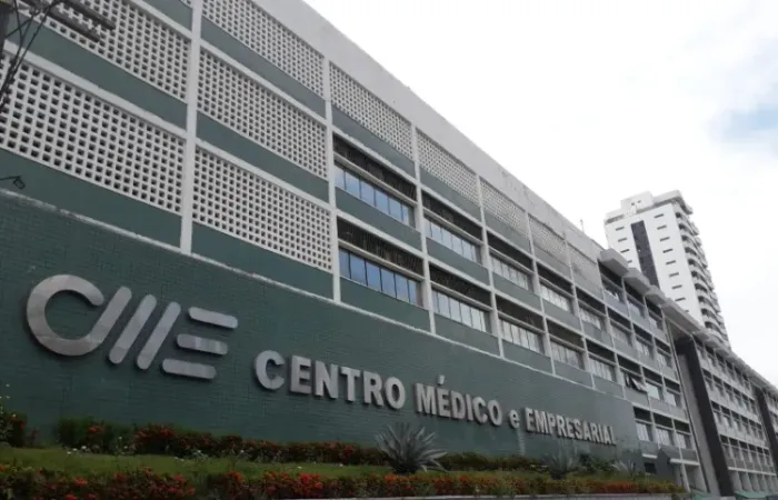 Aluga, Vende ou Troca Sala 46 m2 no Centro Médico - CME, Bairro Ondina, SSA - BA, CEP 4017