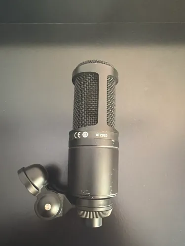 Microfone Audio Technica AT2020