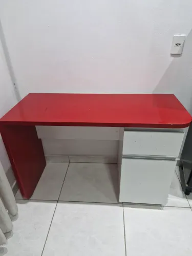 Escrivaninha linda