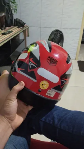 Capacete