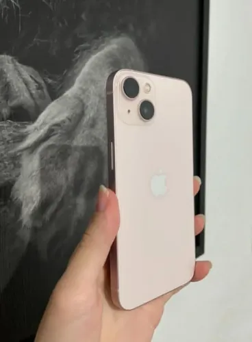 iPhone 13
