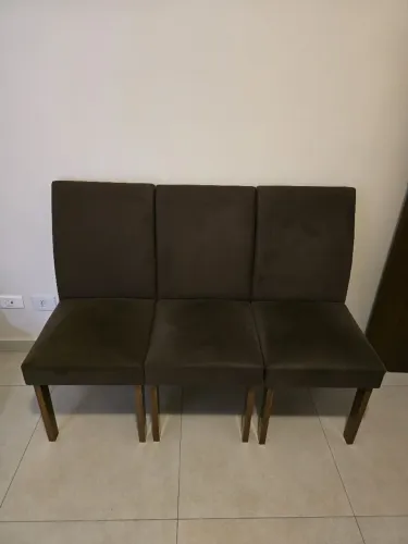Kit com 3 Cadeiras de Jantar Estofadas em Suede Marrom