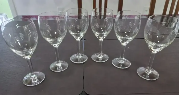 vendo 06 taças de vinho tinto lapidado cristal blumenau 
