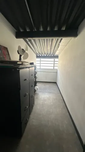 Alugo galpão e loja