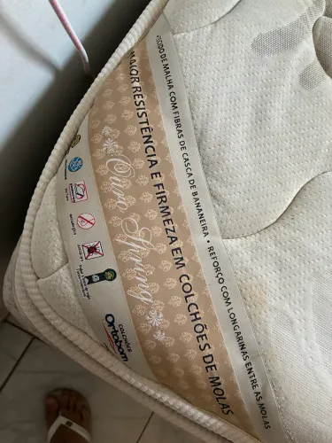 Colchão de molas e box casal junto ou separado