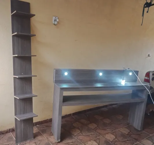 Jogo de móveis pra barbearia ou pra adaptar