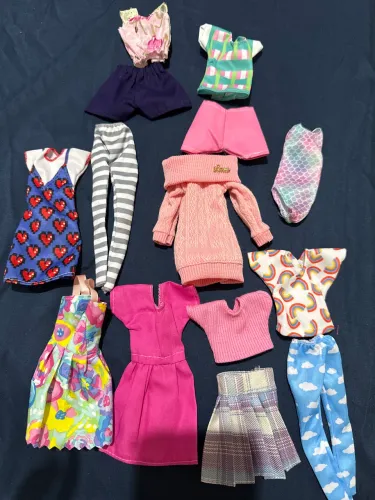 Lote barbie roupas