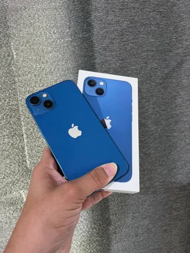 iPhone 13 todo original muito novo - até 18x no cartão 