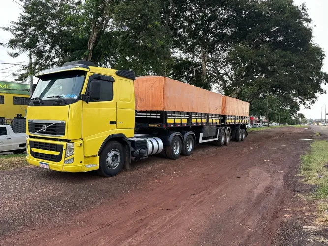 Vendo VOLVO FH 380 2004 Carreta BITREM GUERRA 2012 modelo 2013