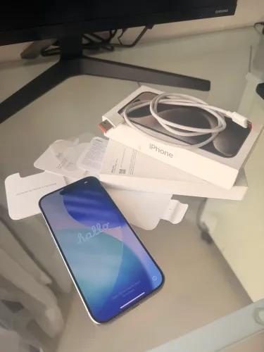 iPhone 15 Pro 128GB Titânio Natural E-SIM