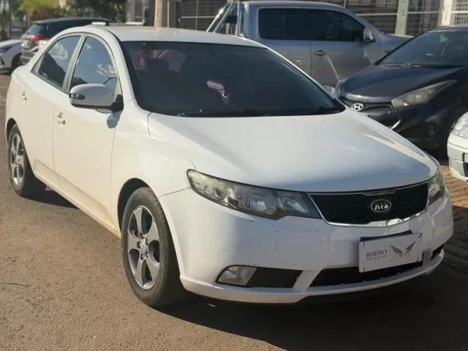 Kia Motors Cerato 1.6 16V Aut. 2011