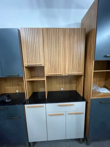 ARMÁRIO DE COZINHA 100% MDF