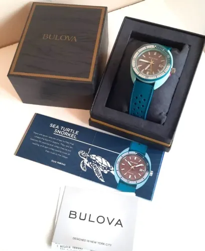Relógio Bulova 'Snorkel' 98B446 - Cerâmica/Silicone Verde 41mm Quartz 2025 Novo 