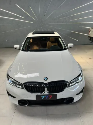BMW 320i 2022