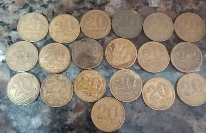 Lote de moedas antigas de 20 centavos (1945 /1951)