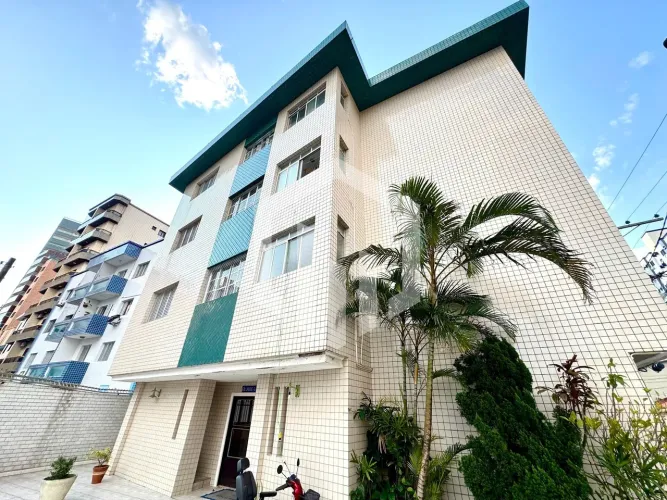 Apartamento de 1 quarto na Guilhermina, a 100 m da praia, com vaga e sala 2 ambientes
