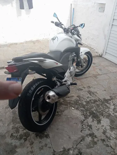 CB300R