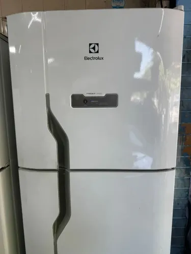 Geladeira frost free zerada 370 litros,funcionando perfeitamente, frete grátis