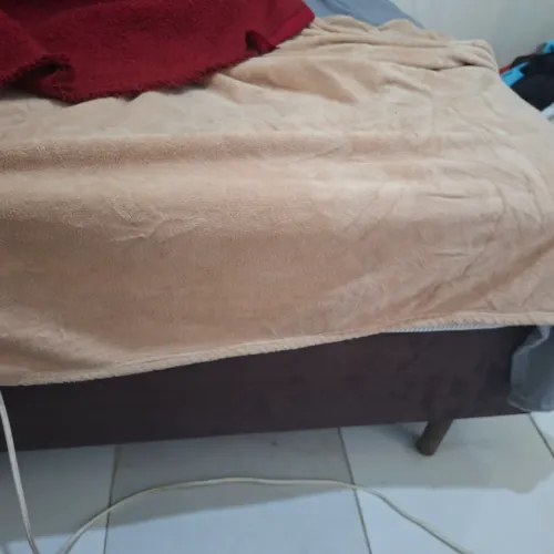 Cama de casal com base