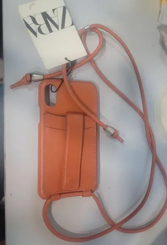 Capinha celular iPhone X / XS de couro da Zara