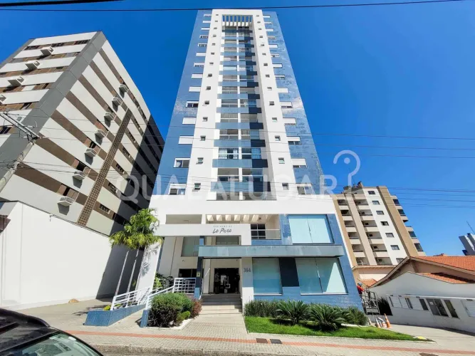 Apartamento semimobiliado para locação, Centro, Tubarão, SC