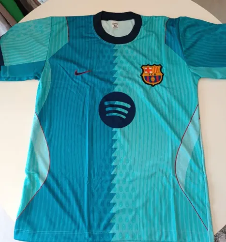 Camisa de time europeu.