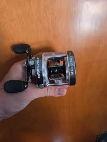 Carretilha redonda handing, perfil 4 mil, 13 KG DE DRAG