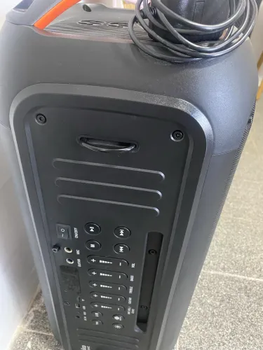 Vende-se som