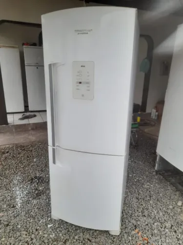 Vendo geladeira brastemp inverse frost free usada conservada funcionando completa entrego