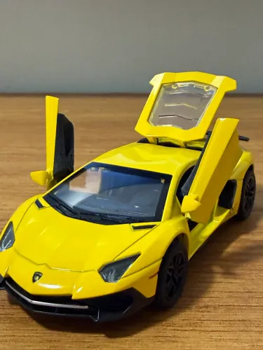 Miniatura 1:32 Metal Lamborghini