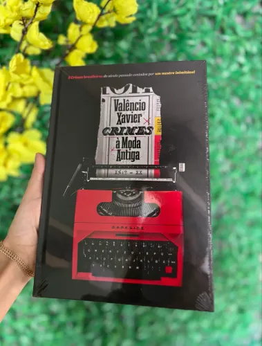Livro Crimes a Moda Antiga : Valêncio Xavier ( Darkside ).