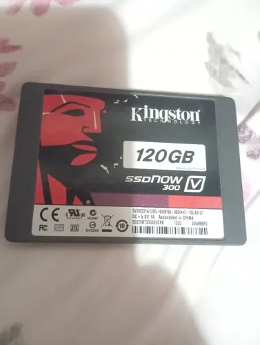 SSD sucata Kingston 120gb para reparo ou retirada de componentes