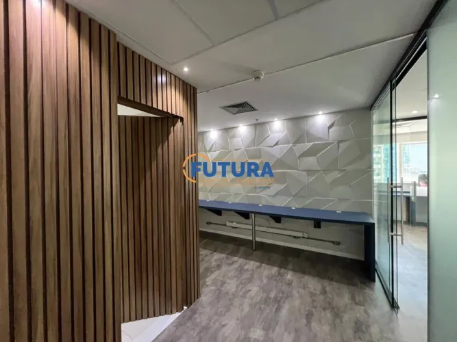 Conjunto de Salas Comerciais com 112 m² e 2 Vagas de Garagem - Edifício Le Quartier Hotel