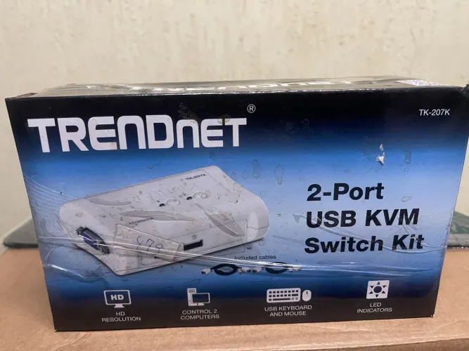 CHAVEADOR KVM TRENDnet TK-207K - 2 COMPUTADORES, 1 TECLADO, 1 MOUSE E 1 MONITOR