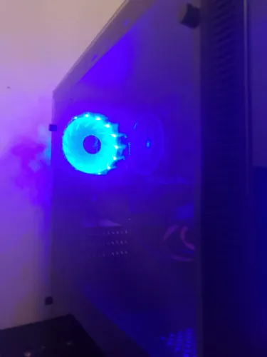 PC Gamer AMD Ryzen 5 + RX 6500XT