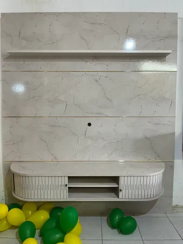 Painel de tv 75p design em mármore com montagem inclusa