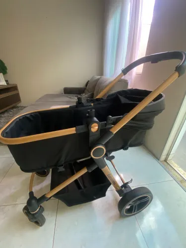 Carrinho de bebê galzerano