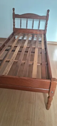 Cama de solteiro