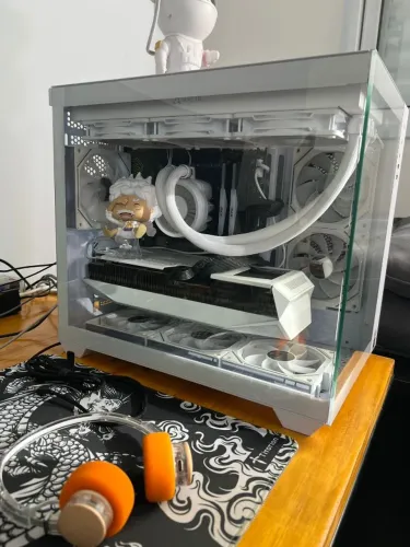 Desktop Highend Ryzen 9 9900X3D + 32gb(2x16) 6000mhz DDR + RX 9070 XT 16gb + 1TB NVMe M.2
