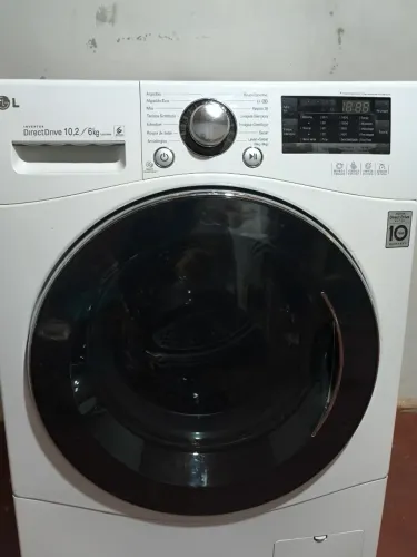 Lava e seca LG 10,2 Kg
