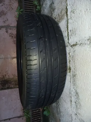 Pneu 235x60 aro 16