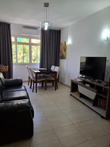 Vende 2 dormitórios, frente, Gonzaga