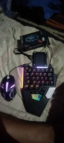 Vendo kit mobilador rgb via bluetooth completo novo e também troco