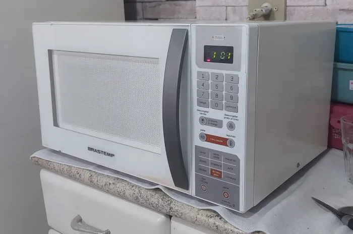 Microondas Brastemp 30 Litros excelente estado